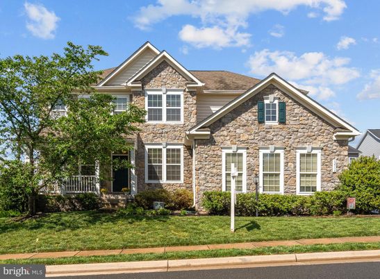 Exterior, Facade, Brick Traditional