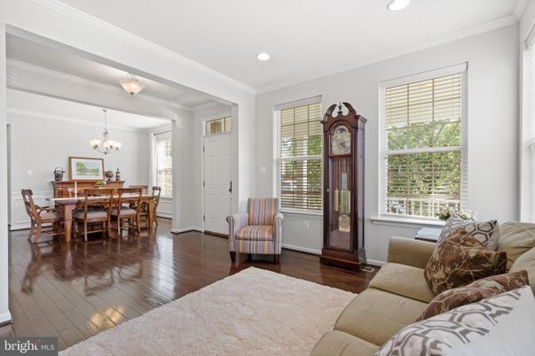 Chandelier, Dining room, Interior, Living room, Recessed Lighting, Wood Texture Flooring