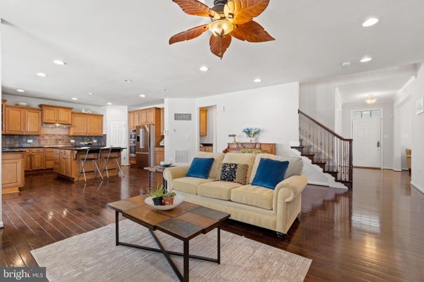 Interior, Kitchen, Living room, Recessed Lighting, Wood Texture Flooring