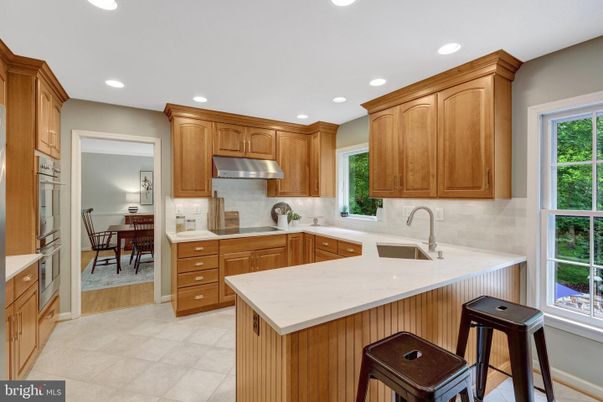 Dining room, Interior, Kitchen, Recessed Lighting