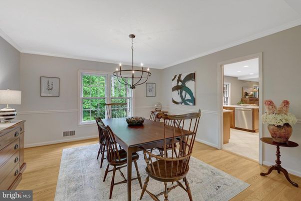 Chandelier, Dining room, Interior, Kitchen, Wood Texture Flooring
