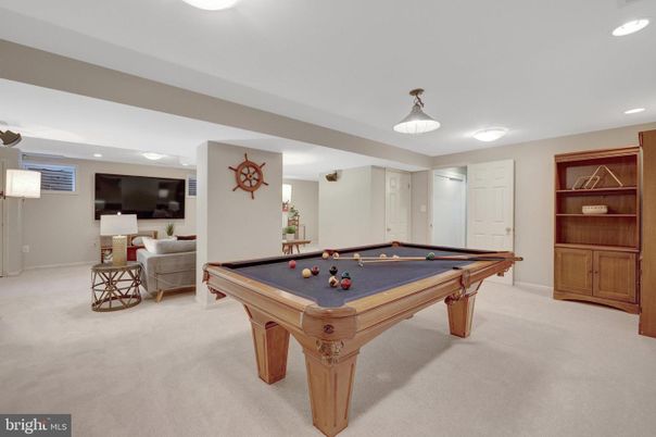 Billiard Table, Game Room, Interior, Recessed Lighting
