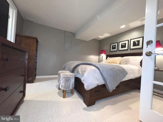 Bedroom, Interior, Recessed Lighting