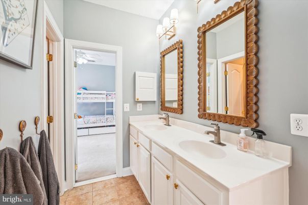 Bathroom, Dual Sink Vanities, Interior