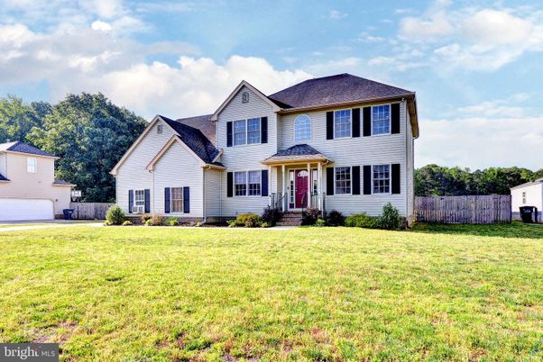 Attached, Backyard, Exterior, Facade, Farmhouse