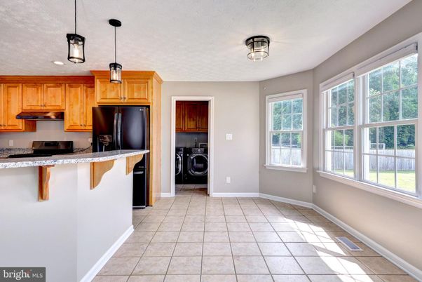 Interior, Kitchen, Pendant Lights, Recessed Lighting, Washer