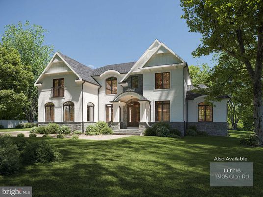 Backyard, Exterior, Facade, Queen Anne Victorian
