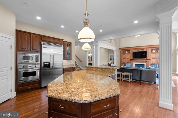 Interior, Kitchen, Living room, Pendant Lights, Recessed Lighting, Stainless Steel Appliances, Wood Texture Flooring