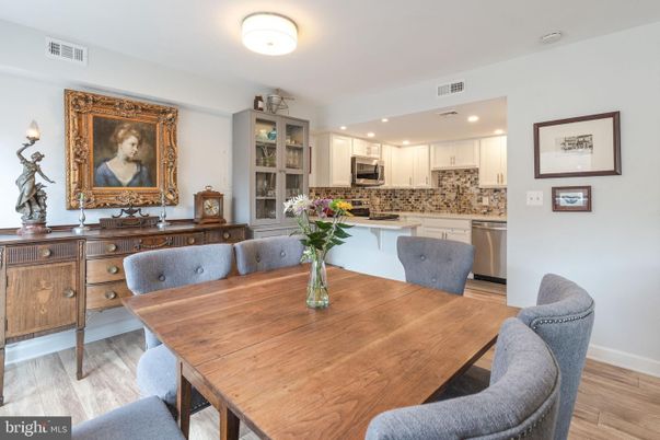 Dining room, Interior, Kitchen, Recessed Lighting, Stainless Steel Appliances, Wood Texture Flooring