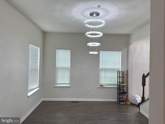 Interior, Pendant Lights, Wood Texture Flooring