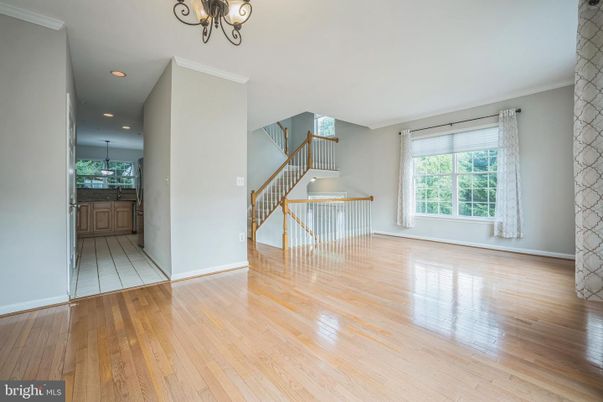 Chandelier, Empty room, Interior, Recessed Lighting, Wood Texture Flooring