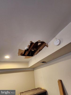 Interior, Recessed Lighting