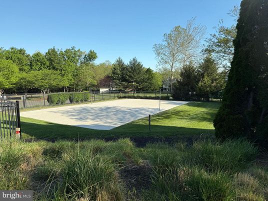 Exterior, Tennis Courts