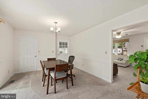Chandelier, Dining room, Interior