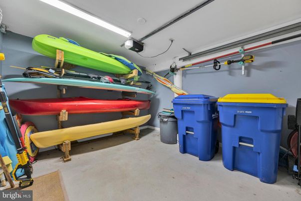 Garage, Interior