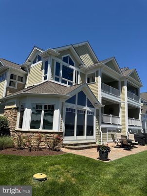 Exterior, Facade, American Craftsman