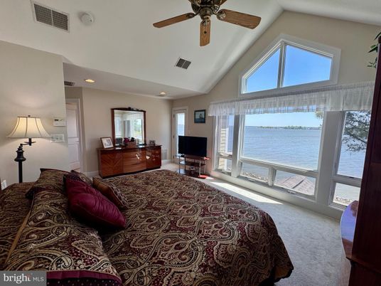 Bedroom, Interior, Recessed Lighting, Water