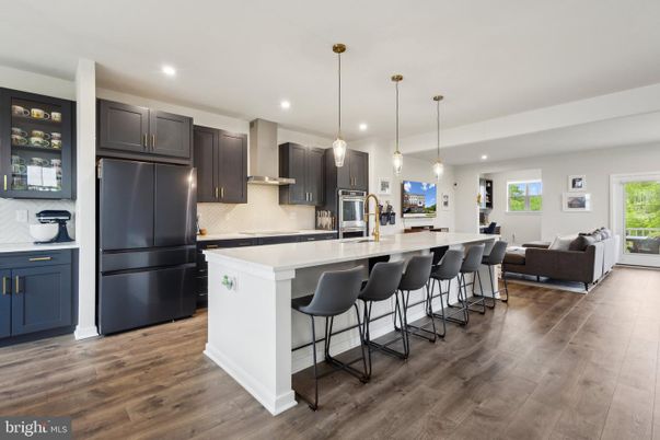 Interior, Kitchen, Living room, Pendant Lights, Recessed Lighting, Stainless Steel Appliances, Wood Texture Flooring
