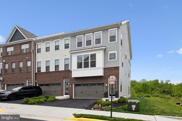 Attached, Exterior, Facade, Brick Facade, Rowhouse