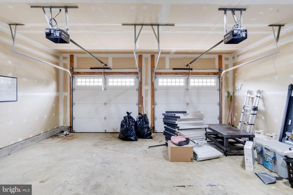 Garage, Interior