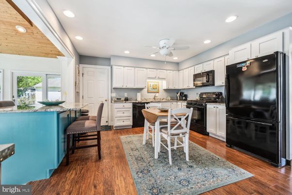 Dining room, Interior, Kitchen, Recessed Lighting, Wooden Ceilings, Wood Texture Flooring