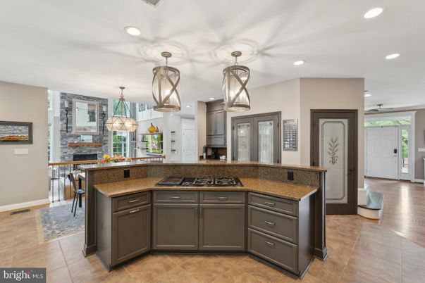 Dining room, Interior, Kitchen, Pendant Lights, Recessed Lighting