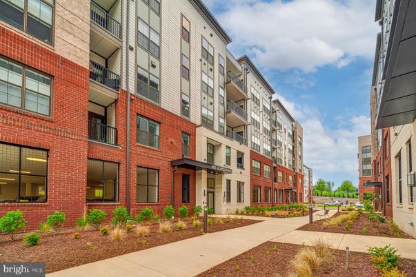 Exterior, Facade, Brick Facade, Rowhouse