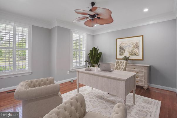 Home Office, Interior, Recessed Lighting, Wood Texture Flooring