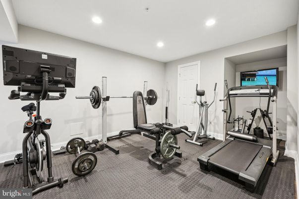Fitness Equipment, Interior, Recessed Lighting