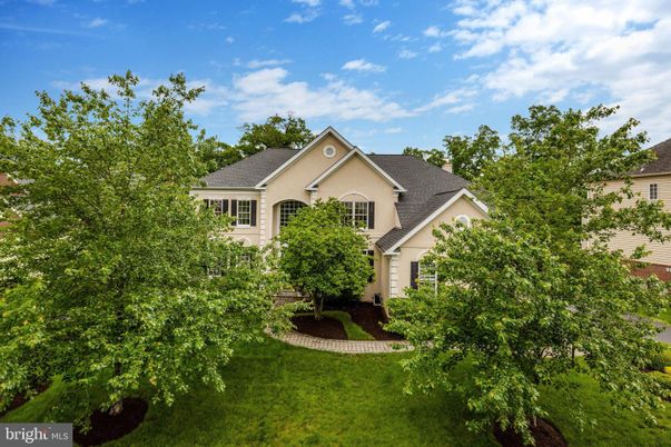 Backyard, Exterior, Facade, French Provincial