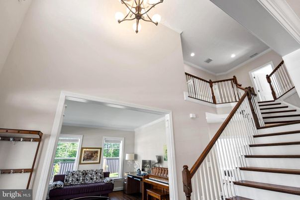 Interior, Pendant Lights, Recessed Lighting, Wood Texture Flooring