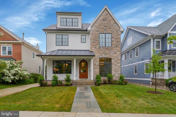 Exterior, Facade, Brick Facade, Brick Traditional