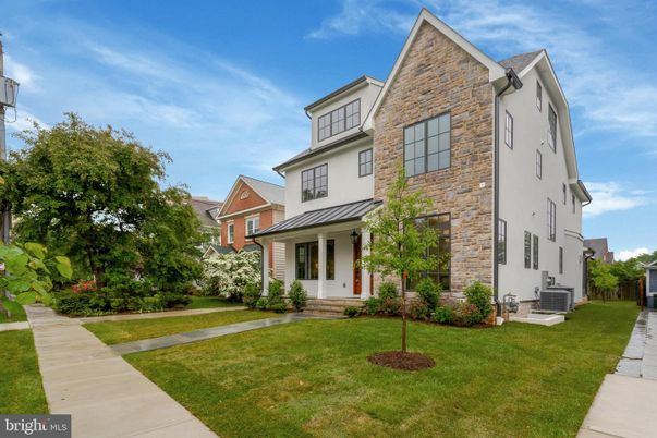 Exterior, Facade, Brick Facade, Farmhouse