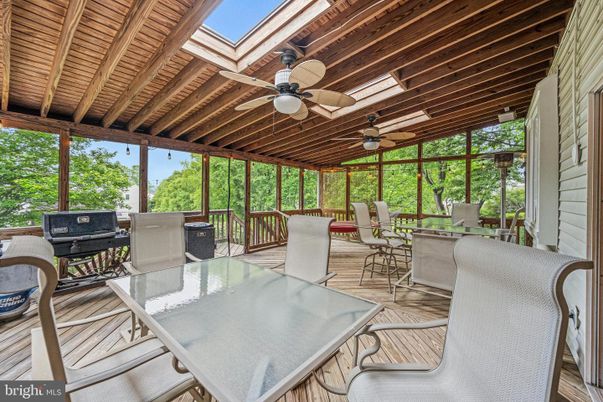Dining room, Interior, Sun Room, Wooden Beams, Wooden Ceilings, Wood Texture Flooring