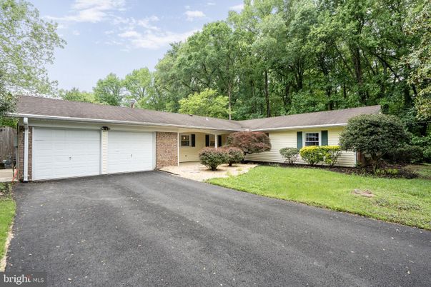 Attached, Exterior, Facade, Brick Facade, Ranch
