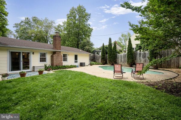 Backyard, Exterior, Pool
