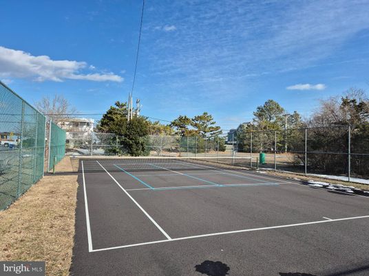Exterior, Tennis Courts
