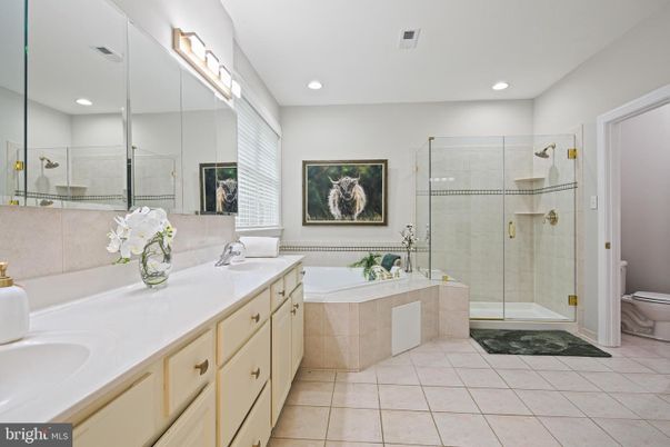 Bathroom, Dual Sink Vanities, Glass Shower, Interior, Recessed Lighting