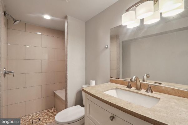 Bathroom, Interior, Recessed Lighting