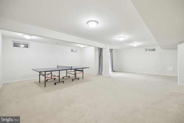 Game Room, Interior