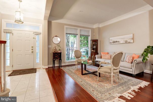 Interior, Living room, Pendant Lights, Wood Texture Flooring
