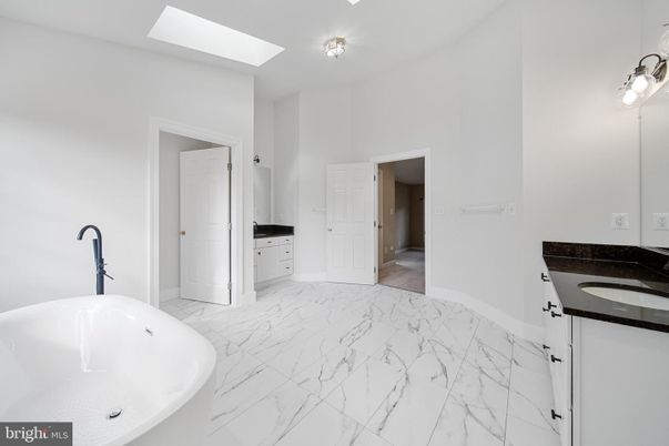 Bathroom, Dual Sink Vanities, Interior, Marble