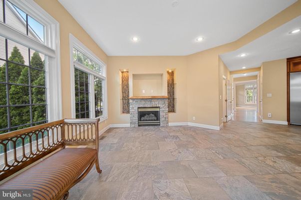 Fireplace, Interior, Recessed Lighting