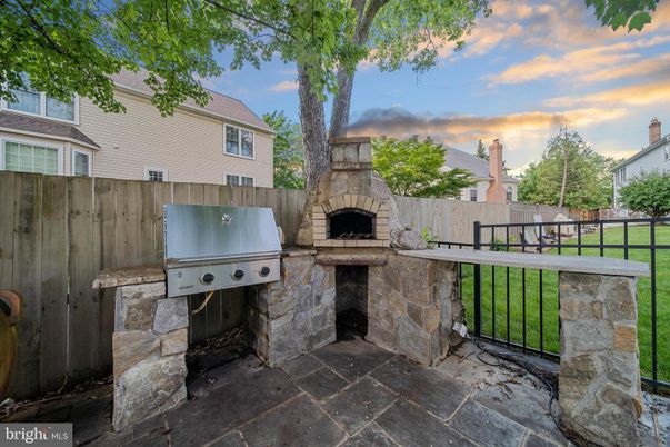 Exterior, Fireplace