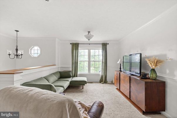 Chandelier, Interior, Living room