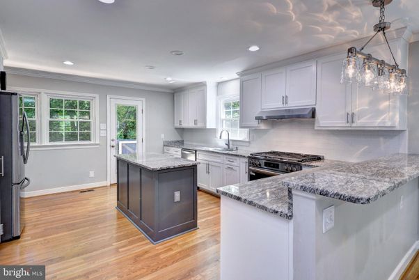 Interior, Kitchen, Pendant Lights, Recessed Lighting, Wood Texture Flooring