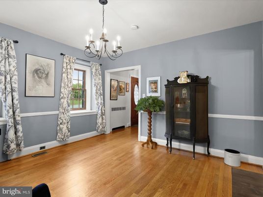 Chandelier, Interior, Wood Texture Flooring