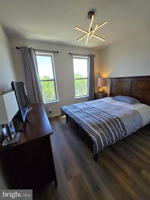 Bedroom, Interior, Pendant Lights, Wood Texture Flooring