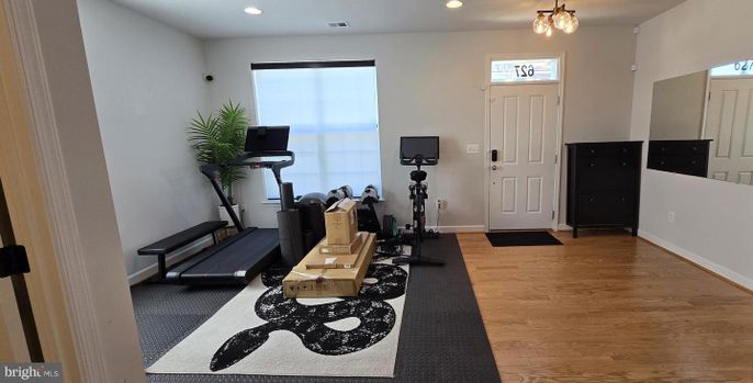 Fitness Equipment, Interior, Recessed Lighting, Wood Texture Flooring