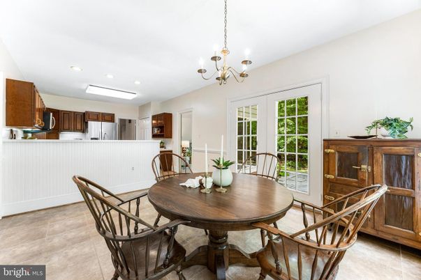 Chandelier, Dining room, Interior, Kitchen, Recessed Lighting